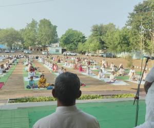 योग हेच सुखी आणि निरोगी जीवनाचे सूत्र आहे. - महामहीम राज्यपाल हरिभाऊ बागडे 
